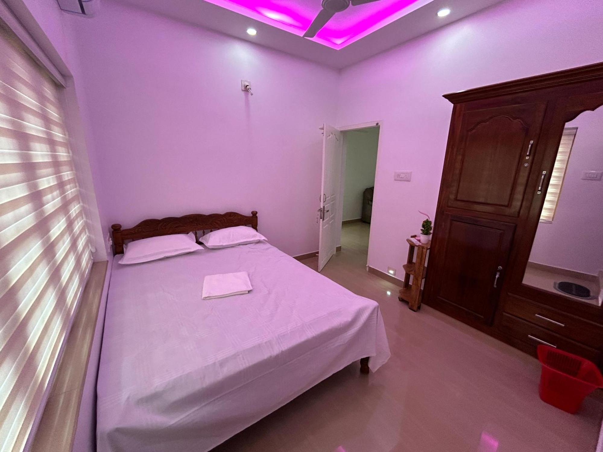 Puzhayoram Homestay Thrissur Esterno foto