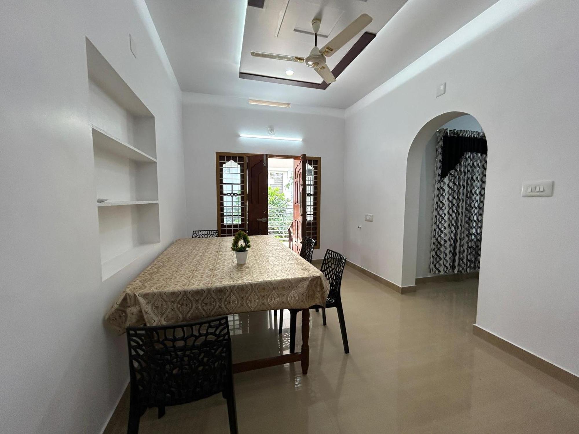 Puzhayoram Homestay Thrissur Esterno foto